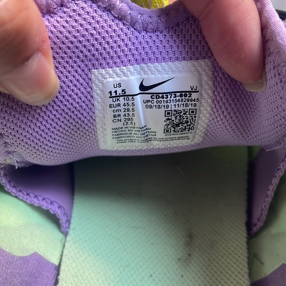 Nike tennis shoes - Picture 5 of 5